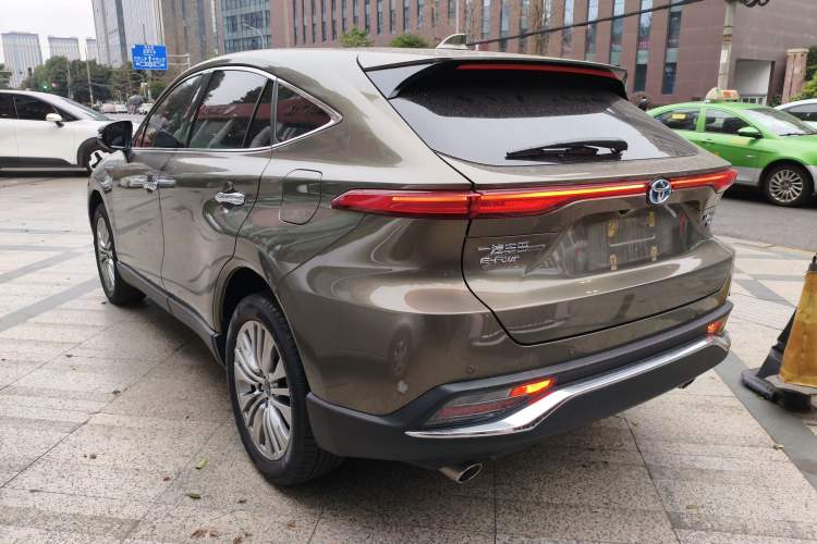 Used Toyota Harrier 2022 Dual-Engine 2.5L CVT Four-Wheel Drive Flagship Edition