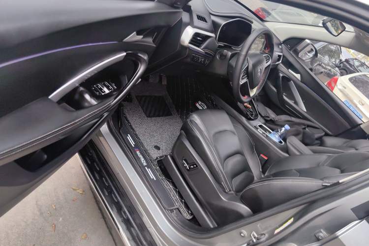 Used Baojun 530 2020 1.5T CVT Prestige Connected Version 7 Seats