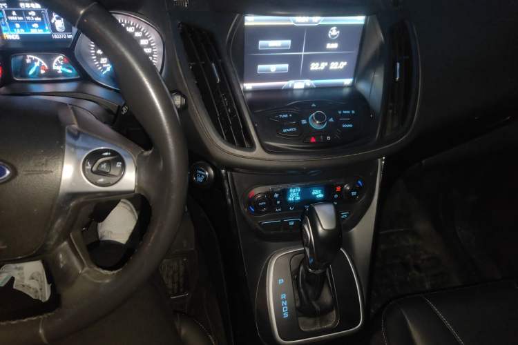 Used Ford Kuga 2015 2.0L GTDi Four-Wheel-Drive Sport Model