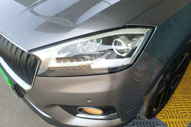 Used BORGWARD BX7 2016 28T Four-wheel Drive Luxury Edition 5 Seats