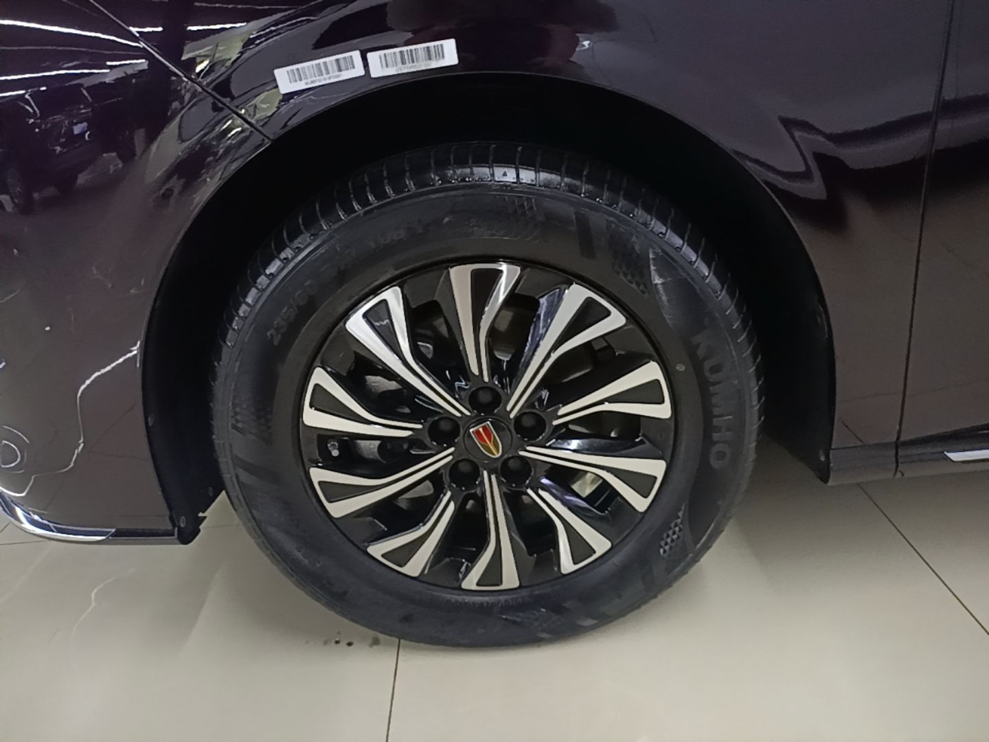 Hongqi HQ9 PHEV 2024 2.0T Four-Wheel Drive Business Edition — снимка 10