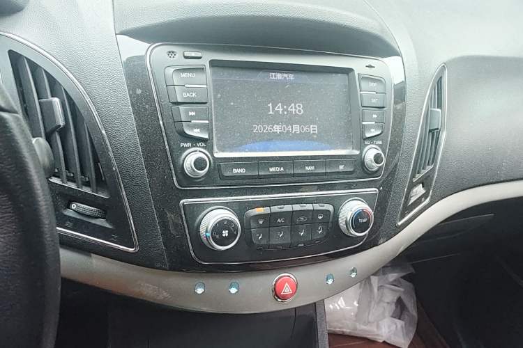 Used JAC Group Refine S5 2013 2.0L Manual Luxury Edition Audio And AC Panel