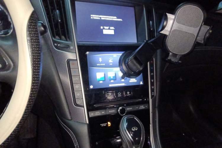 Used Infiniti Q50L 2018 2.0T Enjoyment Edition China V standard