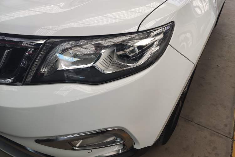 Used Geely Auto Emgrand X7 Sport 2016 1.8TD Automatic ZhiZun Version Left Front Headlight