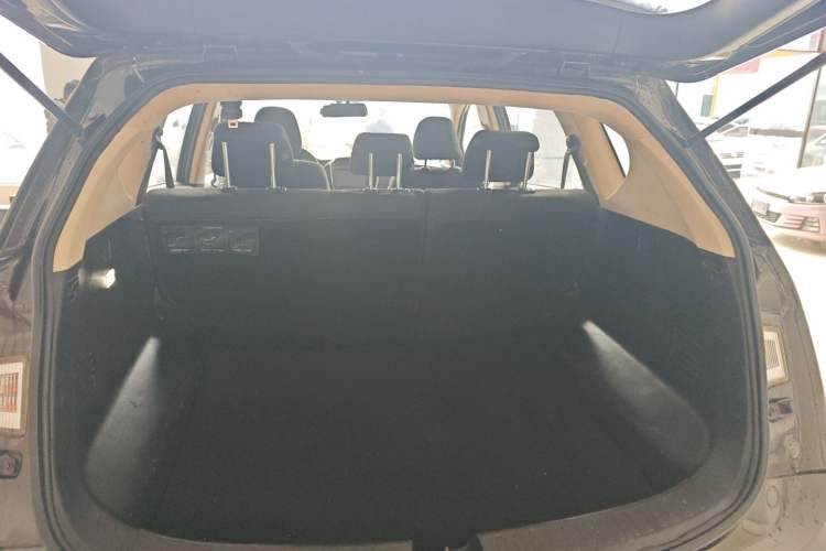 Used Baojun 560 2015 1.8L manual Comfort trim level