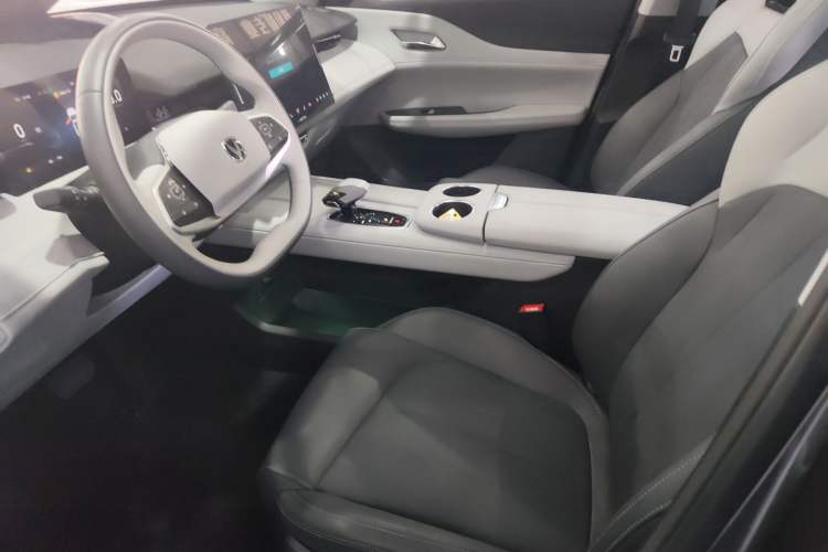 Used Changan UNI-Z 2025 1.5T Premium Edition