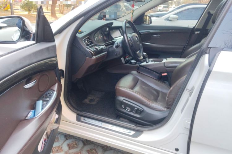 Used BMW 5 Series GT 2015 528i Luxury Edition
