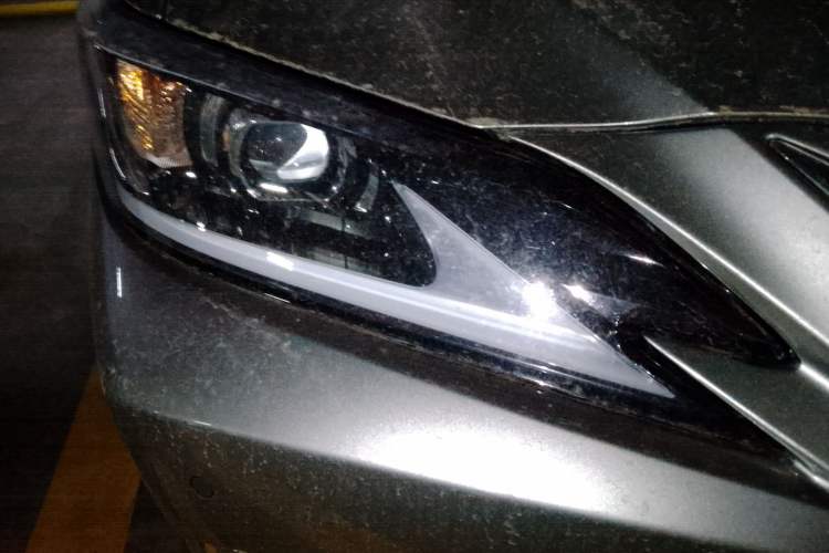Used Lexus ES 2024 200 Premium Edition Right Front Headlight