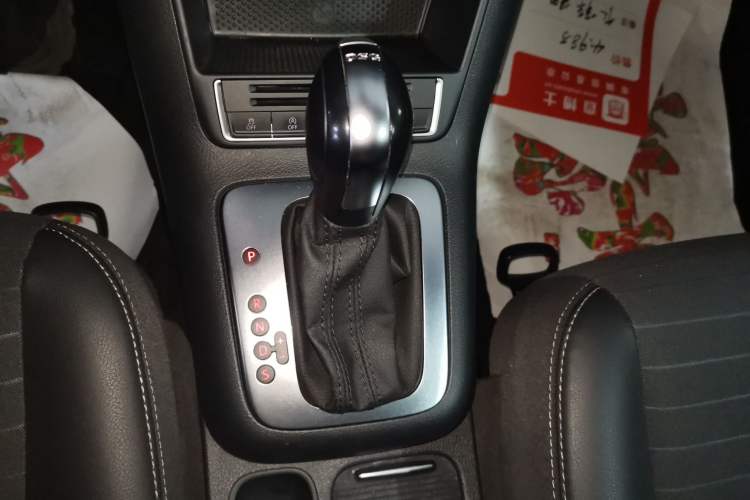 Used Volkswagen Tiguan L 2016 280TSI Automatic Two-Wheel-Drive Silk Road Style Edition