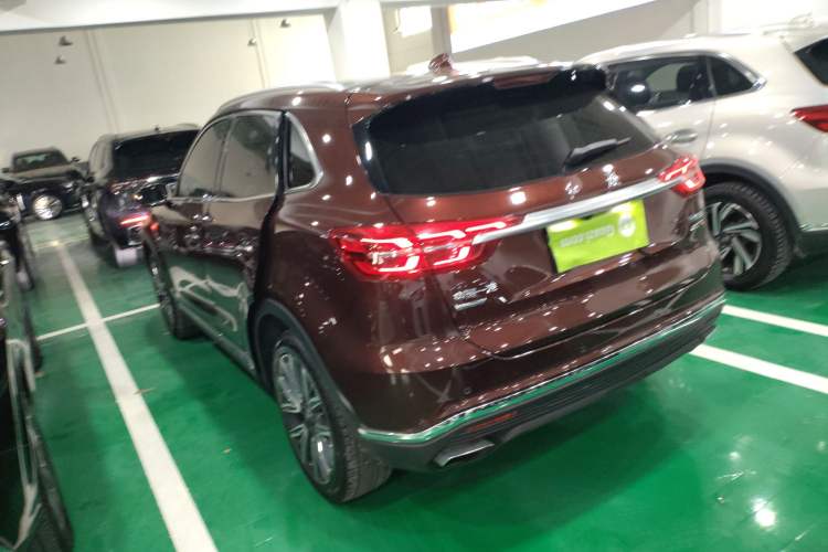 Used Hongqi HS5 2022 Facelifted Version 2.0T Smart Connect Flagship All-Wheel-Drive Edition
