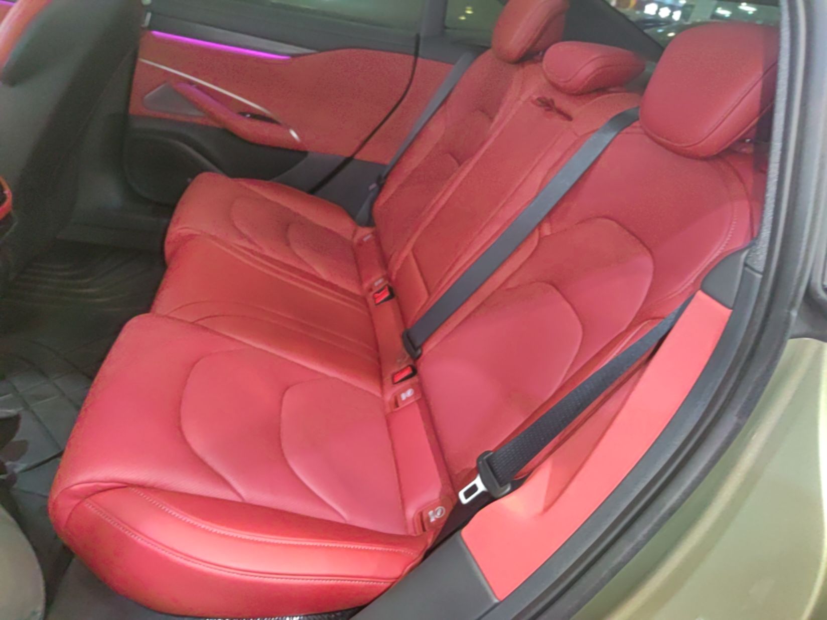 Xiaomi Auto SU7 2024 Rear-Drive Ultra-Long Range Advanced Pro-Level Intelligent Driving Version — снимка 20