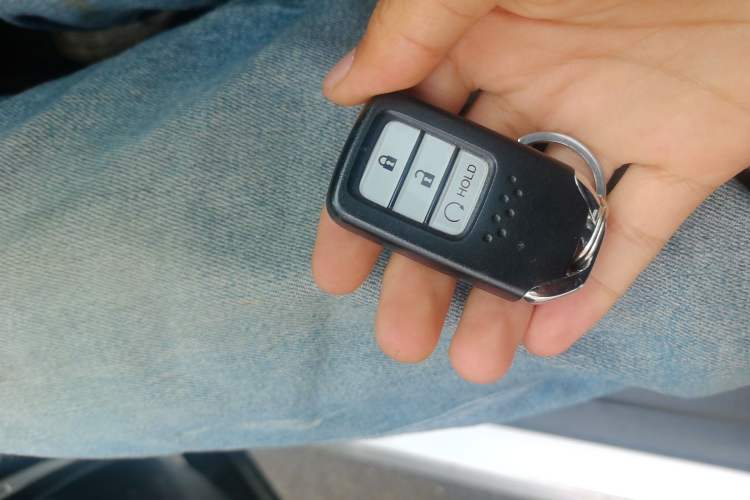 Used Honda CR-V 2017 240TURBO CVT Front-Wheel Drive Fashion Edition
