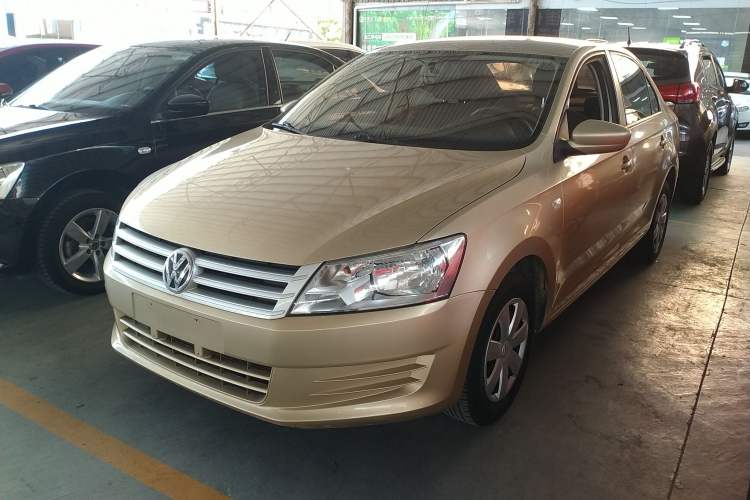 Used Volkswagen Santana 2015 1.6L Automatic Fashion Edition