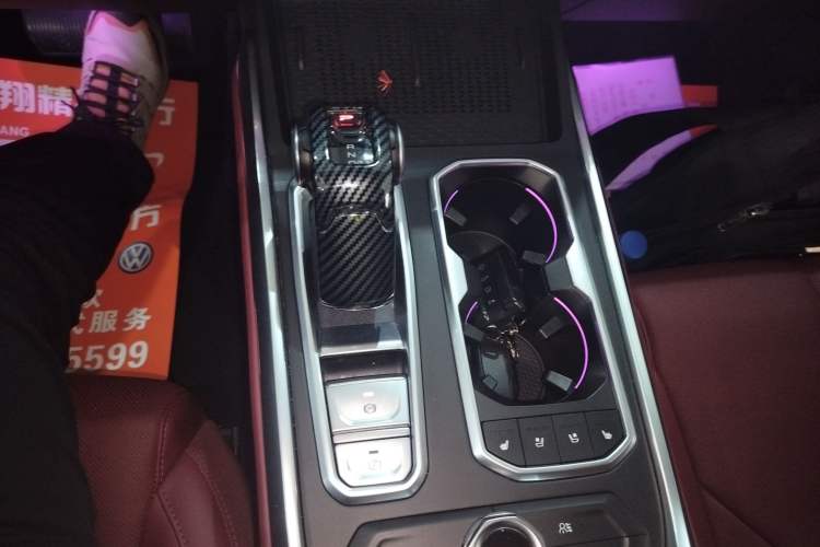 Used Tank 400 New Energy 2024 Hi4-T Off-Road Edition Gear Lever