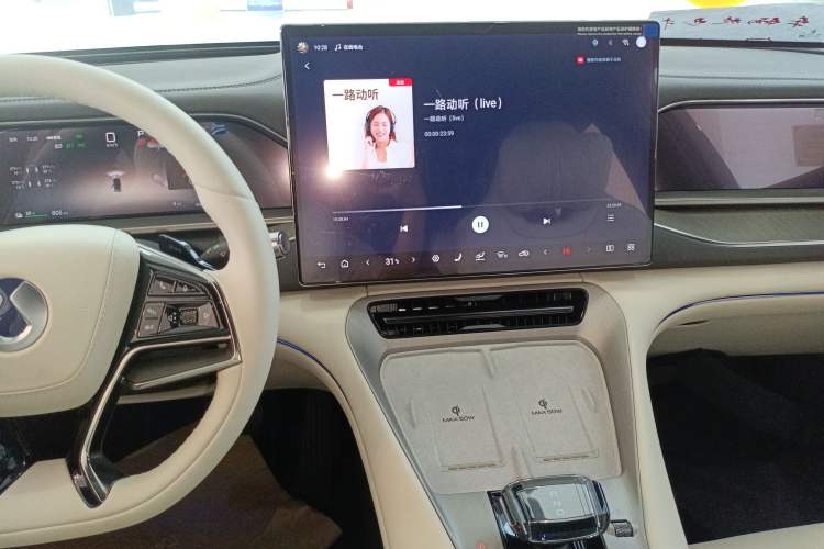 Used Denza N7 2025 630 All-Wheel Drive Intelligent Driving Dual-Laser Flagship Edition Audio And AC Panel