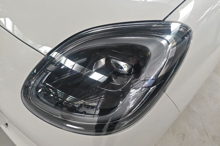 Used Wuling Hongguang MINIEV 2025 Four-Door Version Advanced Edition Left Front Headlight