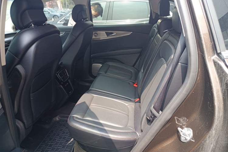 Used Lincoln Nautilus 2021 2.7T Four-Wheel Drive Prestige Edition Left Rear Seat