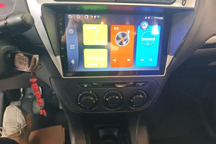 Used Peugeot 301 2016 1.6L Manual Happiness Edition