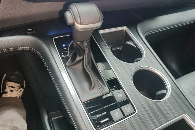 Used Toyota Sienna 2021 2.5L Hybrid Platinum Edition