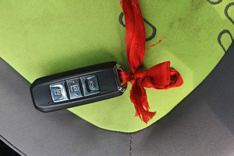 Used Baojun E100 2018 Intelligent Drive Edition Vehicle Key