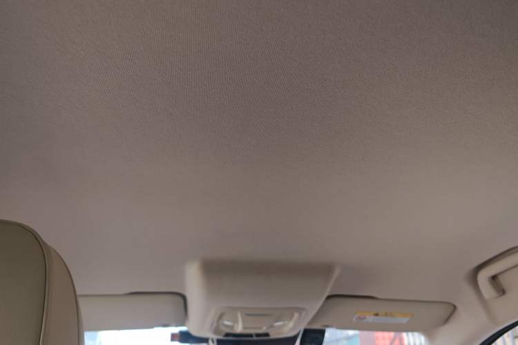 Used ORA Good Cat 2022 Morandi Edition 400km Standard Range Luxury Version Lithium-Ion Battery