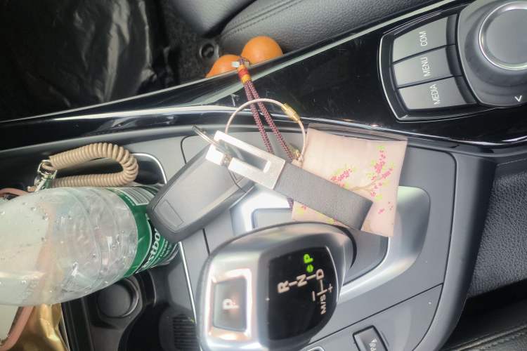 Used BMW 2 Series 2018 220i Convertible Coupe Sports Design Package