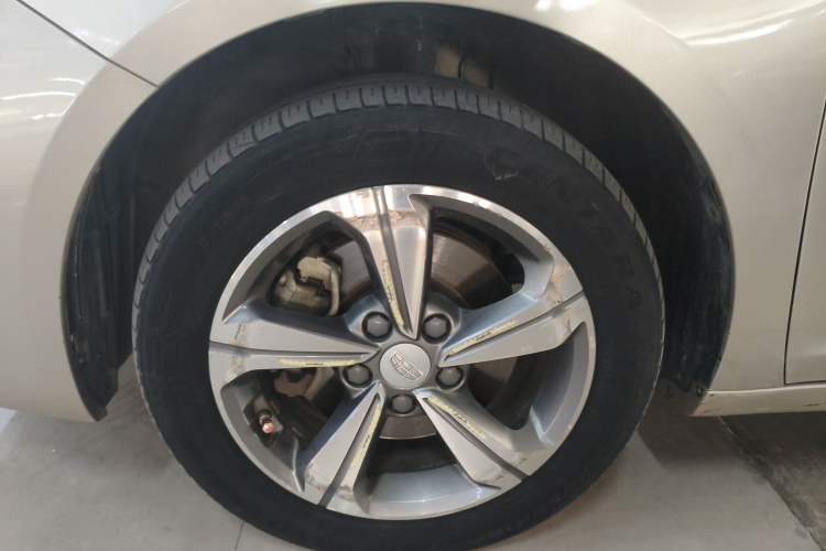 Used Geely Auto Emgrand GL 2017 1.8L DCT Elite Model Left Front Wheel Hub