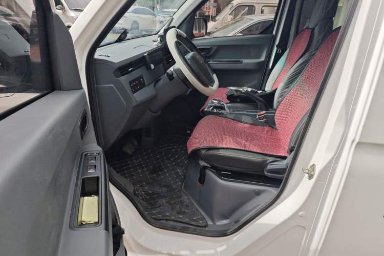 Used Farizon Xingxiang V 2024 Star Enjoy V6E Feature Edition Zhixin 46.08 kWh
