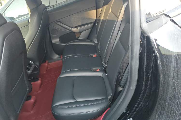 Used Tesla Model Y 2023 Long-Range All-Wheel-Drive Version