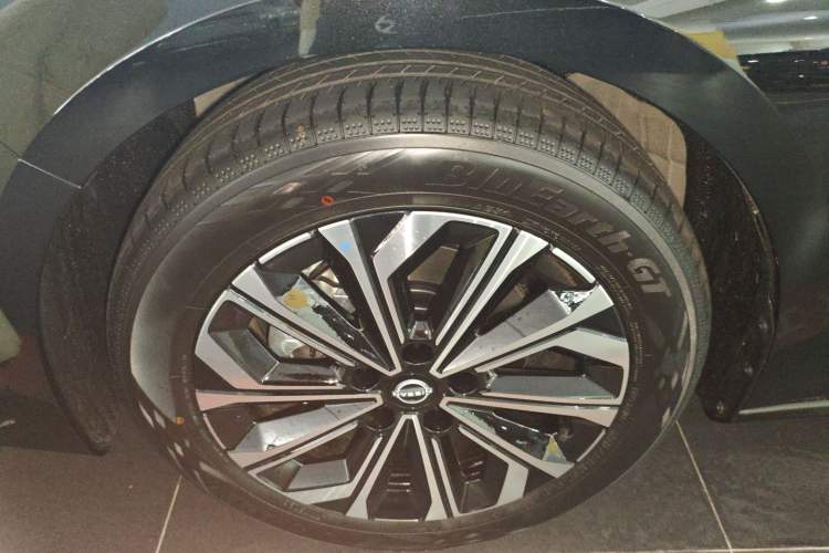 Used Nissan Teana 2026 Model Harmony Cockpit 2.0L Ultra-Comfort Edition