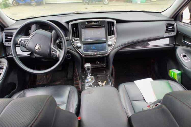 Used Toyota Crown 2018 2.0T Fashion Edition Center Console