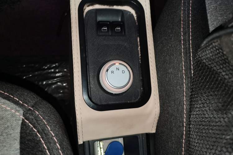 Used Chery QQ Ice Cream 2022 120km Conical Shape Lithium Iron Phosphate