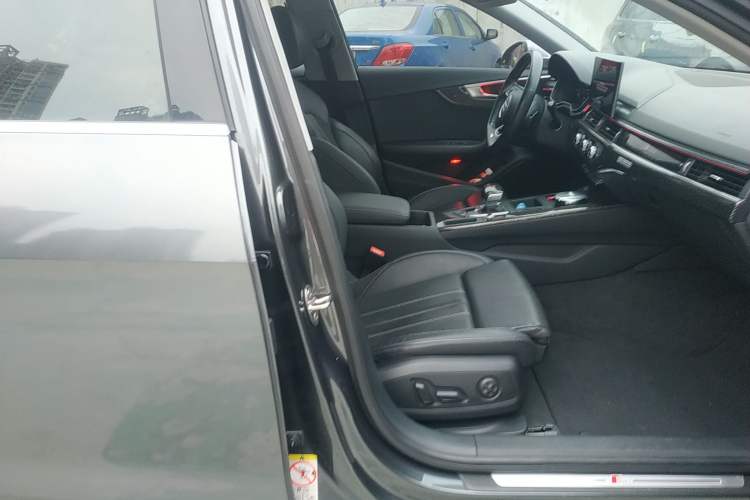 Used Audi A4L 2020 40 TFSI Fashion Dynamic Model
