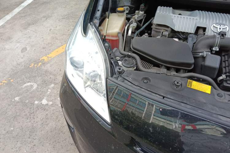 Used Toyota Prius 2012 1.8L Luxury Edition
