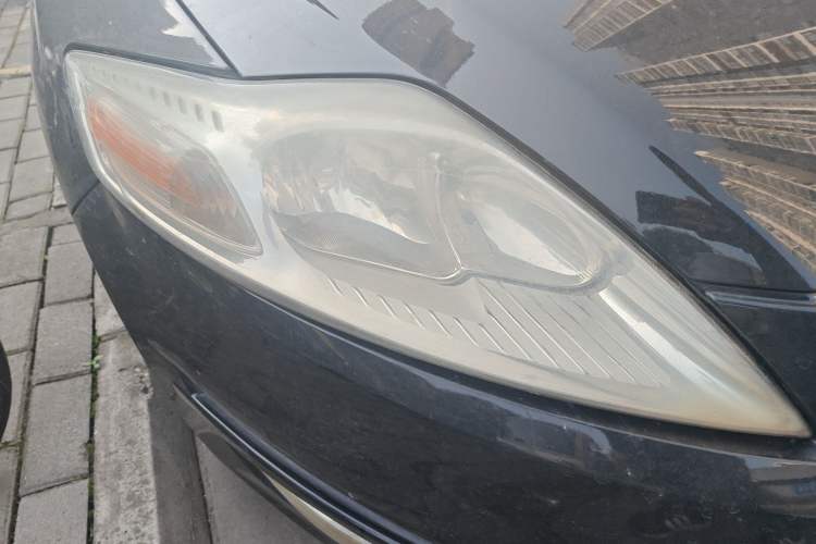 Used Ford Mondeo 2011 2.3L Luxury Model