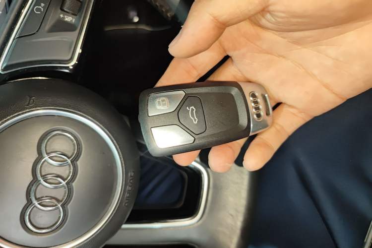 Used Audi A4L 2018 30th Anniversary Edition 40 TFSI Trendy Model