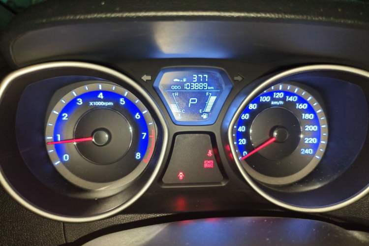 Used Hyundai Elantra (5th Generation / Langdong) 2012 1.6L Automatic Fashion Edition Instrument Cluster
