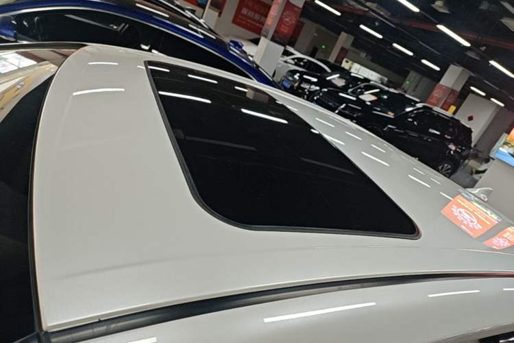 Used Toyota Camry 2023 2.0G Luxury Edition