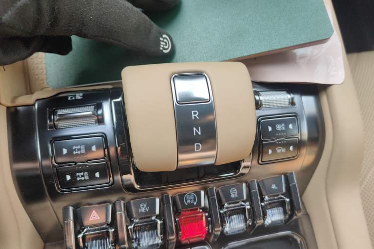 Used Formula Leopard 8 2025 Smart & Brave Flagship Edition 7 Seats