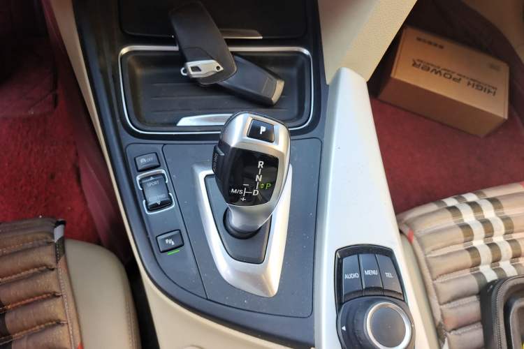 Used BMW 3 Series 2013 320Li Fashion Model

