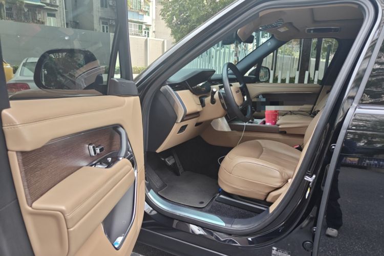 Used Land Rover Range 2024 3.0 L6 360 PS Grand Edition
