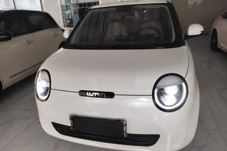 Used CHANGAN NEVO Lumin 2023 301km Honey Dew Edition Front