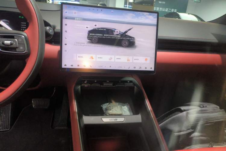 Used Zeekr 007GT 2025 Long-Range Rear-Wheel Drive Intelligent Driving Version 100 kWh Audio And AC Panel