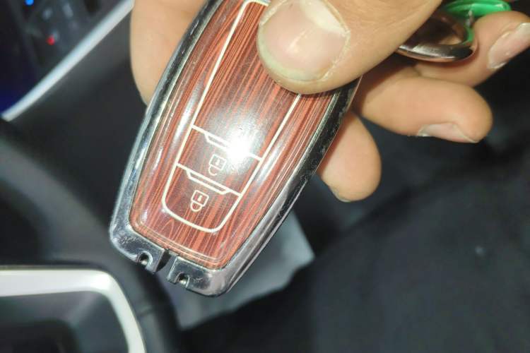 Used Toyota RAV4 2023 2.0L CVT Two-Wheel Drive Fashion Plus Edition
