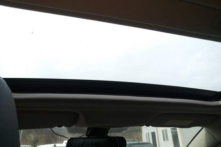 Used Soueast DX3 2022 1.5L Manual Luxury Version Headliner