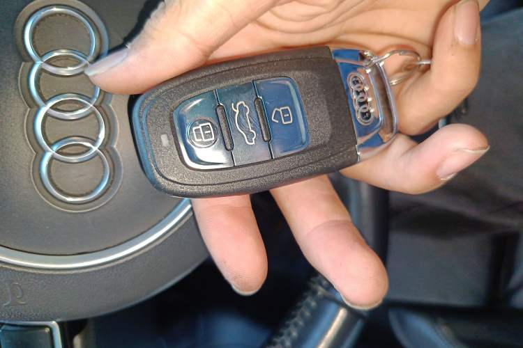 Used Audi A5 2014 Coupe 45 TFSI Vehicle Key