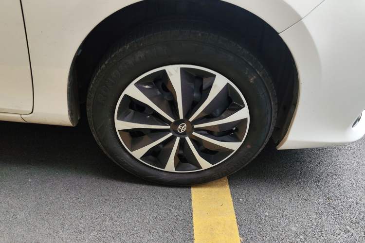 Used Toyota Vios 2021 1.5L CVT Innovation Edition Right Front Wheel Hub