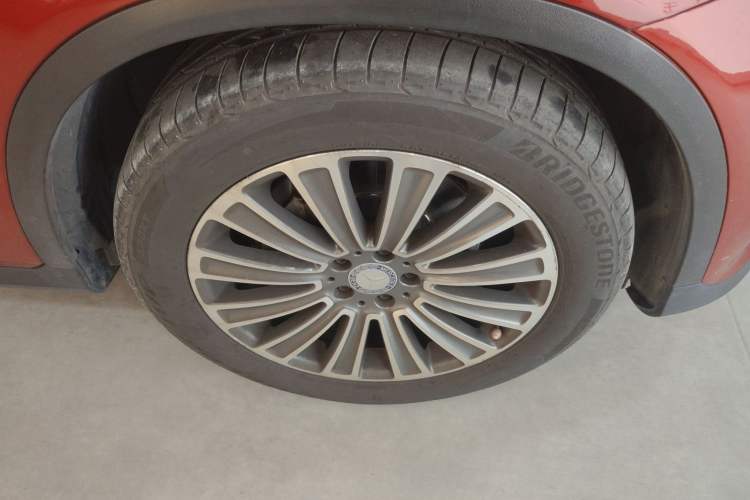 Used Mercedes-Benz GLC 2016 GLC 200 4MATIC Right Front Wheel Hub