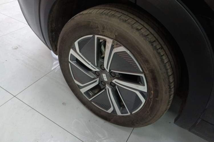 Used Geely Galaxy Xingjian 7 EM-i 2025 120km Launch+ Version
