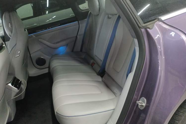 Used Hima Luxeed S7 2025 855 km Max